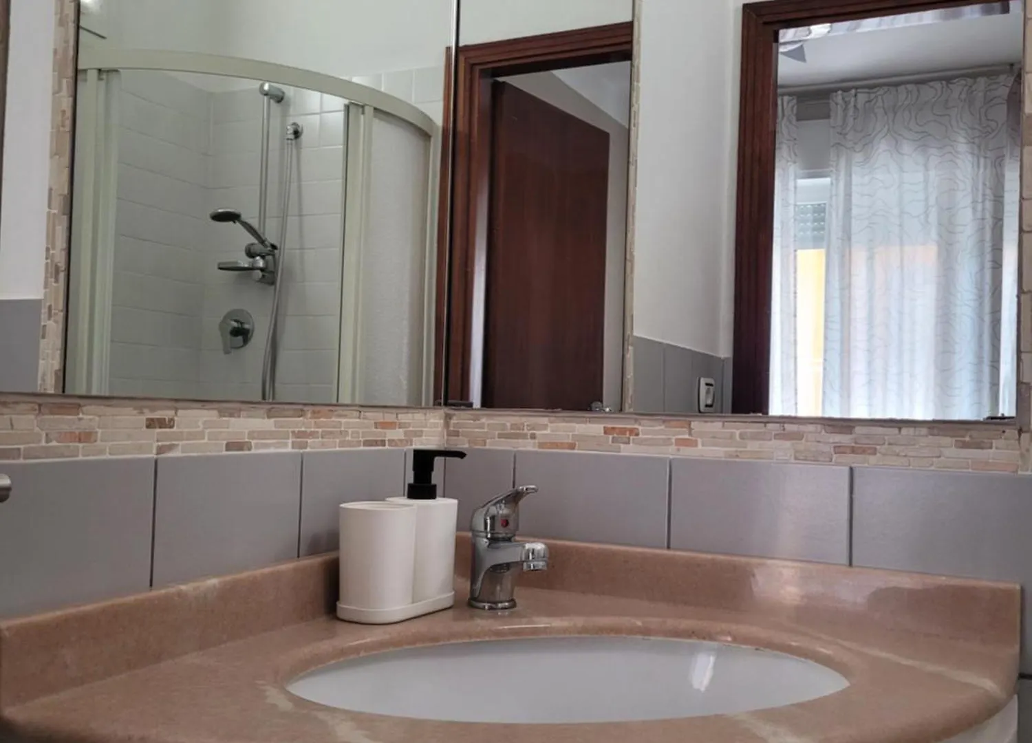 Apartment Appartamenti Le 4 Sorelle Rimini Italy